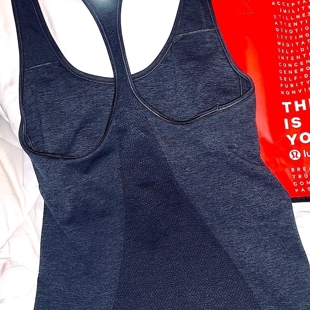 Lululemon Racer Back - Picture 4 of 4